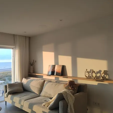 Apartment Dubbel Zeezicht In *